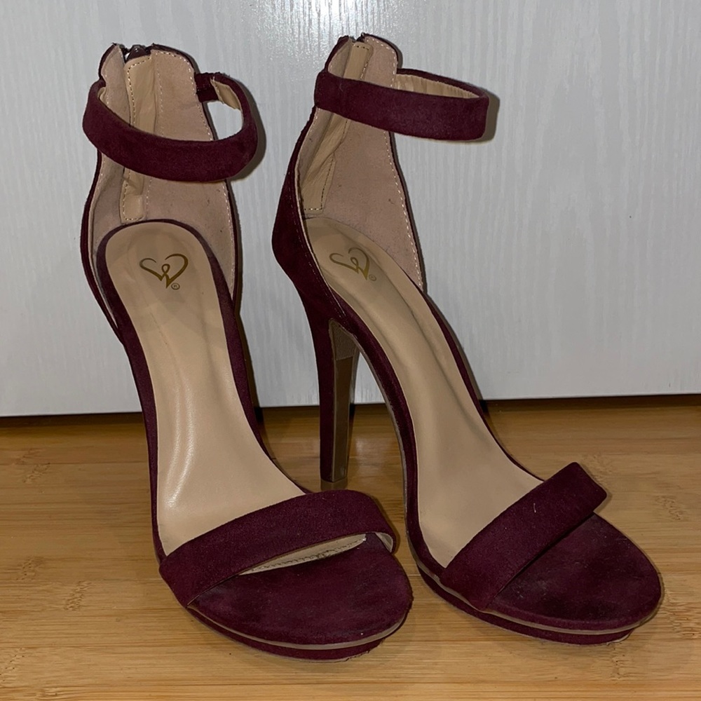 Windsor Purple Tall Heels 7.5